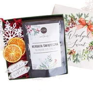 Zestawy upominkowe - PREZENT ŚWIĄTECZNY KOSZ PREZENTOWY z herbatą i krówkami w pudełku - miniaturka - grafika 1