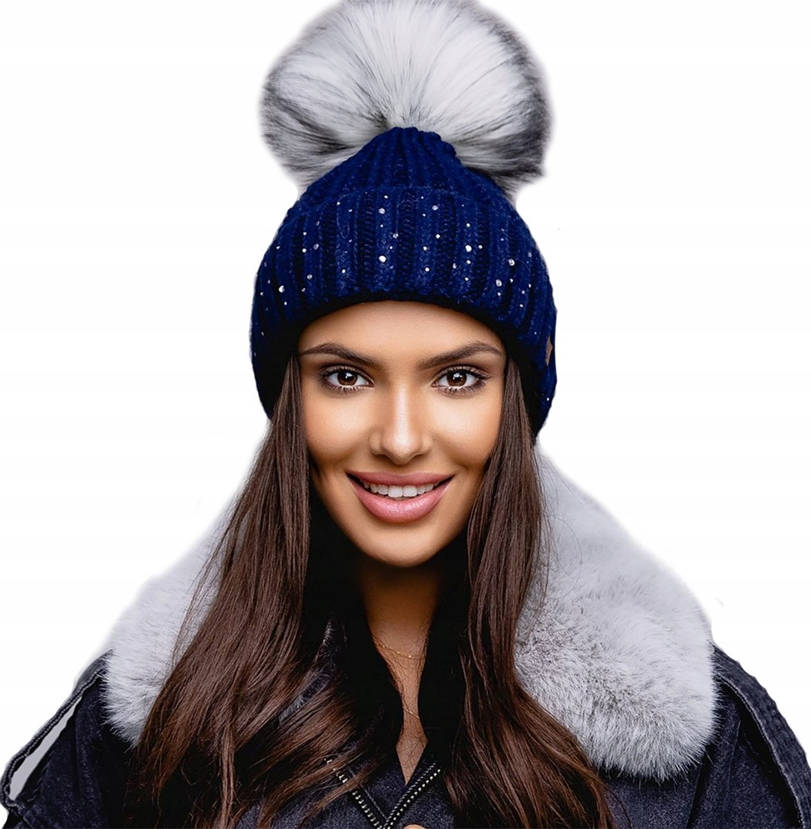 Zimowa CZAPKA CIEPŁA Cekiny Pompon Woolk Pepe