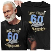 Gadżety dla niej i dla niego - Koszulka na 60 urodziny naSZEŚĆDZIESIĄTKĘ Świeżo upieczony 60 latek Najlepszy na świecie kolor czarny - miniaturka - grafika 1