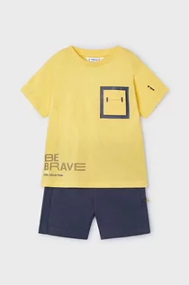 Dresy i komplety dla chłopców - Mayoral komplet bawełniany dziecięcy kolor żółty - grafika 1