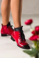 Botki damskie - Czerwone botki damskie lakierowane na niskim klocku z czarnymi wstawkami sznurowane Casu S7748 - miniaturka - grafika 1