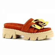 Klapki i japonki damskie - Pomarańczowe klapki na platformie CARINII - Carinii - miniaturka - grafika 1