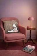 Kołdry i poduszki dla dzieci - PODUSZKA dekoracyjna w autorski wzór dziewczynka czytająca baśnie - miniaturka - grafika 1