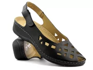 Sandały damskie - Skórzane sandały damskie z wycięciami - Helios Komfort 4027, czarne 2 - miniaturka - grafika 1
