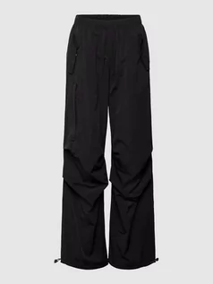 Spodnie damskie - Spodnie materiałowe z elastycznym pasem - grafika 1