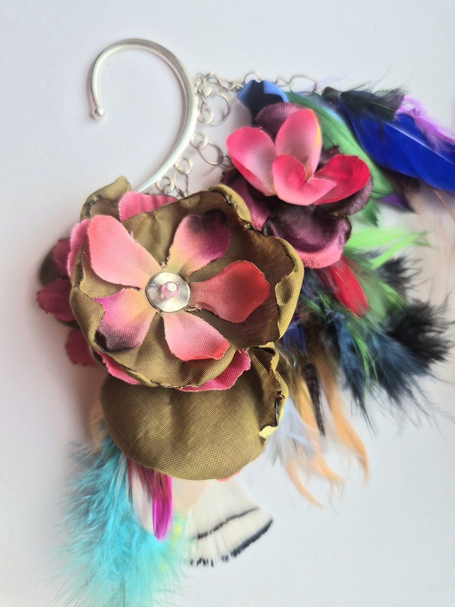 Nausznica na jedno ucho kolorowa rękodzieło