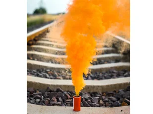 Świeca dymna pomarańczowa - 1 szt. - Gadżety na imprezę - miniaturka - grafika 1