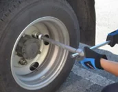 Narzędzia warsztatowe - POKRĘTŁO 19 x 400mm DO KLUCZY DO KÓŁ Z SERII 1999 King Tony - miniaturka - grafika 1