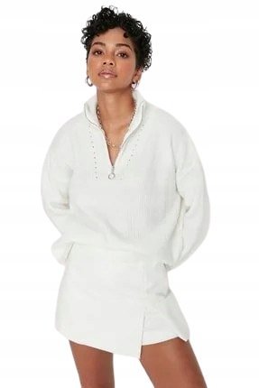 TRENDYOL BIAŁY SWETER Z GOLFEM I OZDOBNYMI DŻETAMI 38 5_A