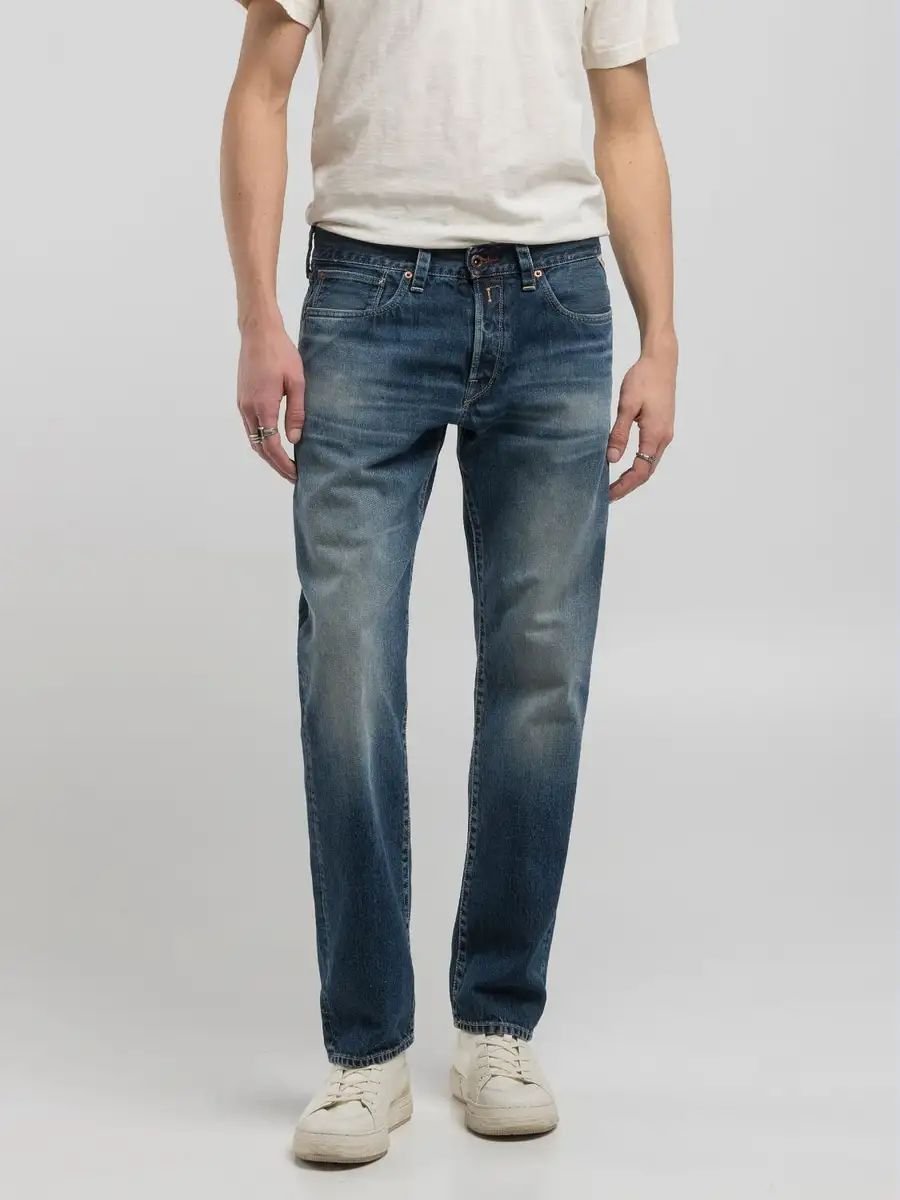 jeansy męskie replay m1039r.814.836 derick medium niebieski denim royal eagle