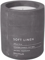 Świece - Blomus Świeca zapachowa L Soft Linen Fraga - miniaturka - grafika 1