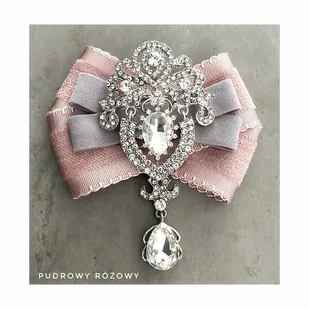 Aksamitna Brosza z koronkowym kryształem NEW - Broszki Aksamitna Brosza z koronkowym kryształem NEW - Broszki - miniaturka - grafika 1