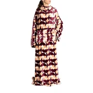 Koce - Koc telewizyjny CHERRY CHIC z rękawami we wzór 130x170cm HOMLA - miniaturka - grafika 1