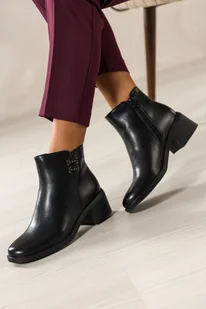 Czarne botki damskie Sergio Leone na szerokim klocku ozdobne paski z nitami YG74724 - Botki damskie - miniaturka - grafika 1