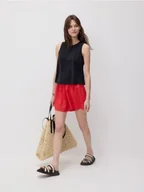 Spodenki damskie - Reserved - Szorty z lnem i wiskozą - czerwony - miniaturka - grafika 1