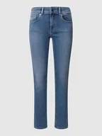 Spodenki damskie - Pepe Jeans Dżinsy "New Broke" - Slim fit - w kolorze niebieskim - miniaturka - grafika 1