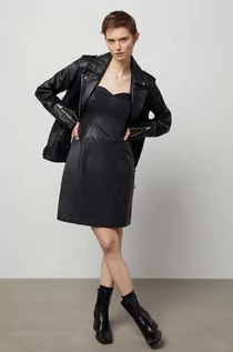 Sukienki - Answear Lab sukienka skórzana kolor czarny mini prosta - grafika 1