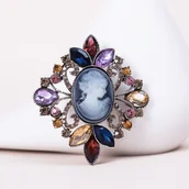 Broszki - Broszka damska z dżetami Kamea kolorowe dżety - miniaturka - grafika 1