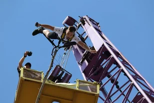 Skok na bungee ze zdjęciami w Gdańsku - Czasopisma - miniaturka - grafika 1