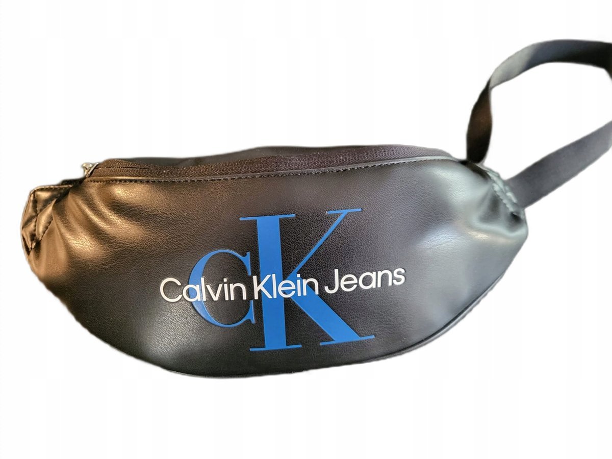 Calvin Klein Jeans nerka biodrowa Monogram Soft