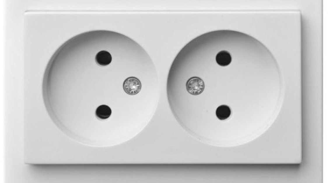 Liregus Powerp UND. 2PLUGS WHITE