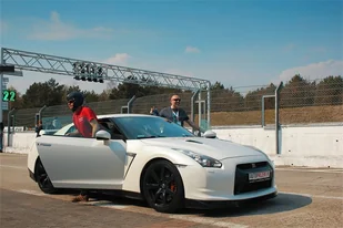 Nissan GT-R vs KTM X-Bow - Tor Poznań, Tor Śląsk - Czasopisma - miniaturka - grafika 1