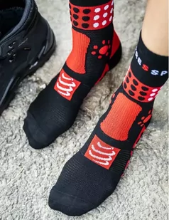 COMPRESSPORT skarpetki trekkingowe TREKKING SOCKS black/core red/white - Skarpetki sportowe męskie - miniaturka - grafika 4