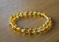 Bransoletki - Bransoletka KWARC żółty kule 8mm gumka agalag - miniaturka - grafika 1