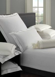 Elegante Poszewka satynowa House White 100% bawełna OUTLET - Poszewki na poduszki - miniaturka - grafika 1