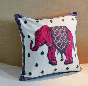 Dekoracyjna poduszka 45x45 cm z Niewidocznym Zamkiem - Bawełna, Haft - Poszewki na poduszki - miniaturka - grafika 1