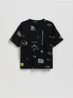 Koszulki dla chłopców - Reserved - Bawełniany t-shirt z nadrukiem - czarny - miniaturka - grafika 1