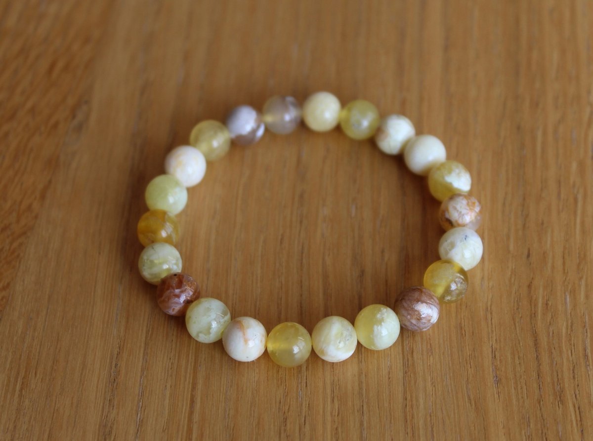 Bransoletka naturalny OPAL ŻÓŁTY 8,5mm kule gumka agalag