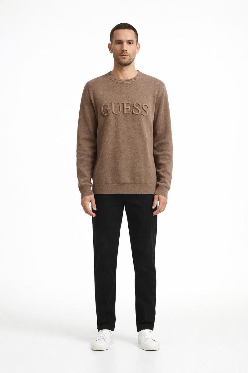 GUESS MĘSKI BRĄZOWY SWETER Z OKRĄGŁYM DEKOLTEM I LOGO XS 1GŁA