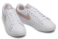 Sneakersy męskie - Buty sneakersy NIKE BLAZER LOW LE AV9370-118 - miniaturka - grafika 1