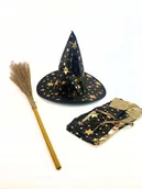 Stroje karnawałowe - STRÓJ CZAROWNICY CZAPKA ,PELERYNA I MIOTŁA - miniaturka - grafika 1