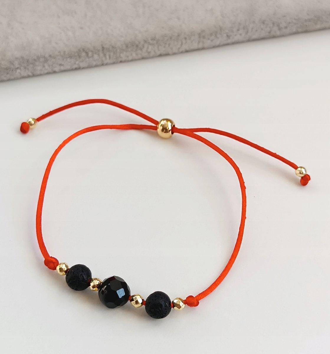 KABAŁA CZERWONA BRANSOLETKA REGULOWANA LAWA CZARNY TURMALIN HEMATYT STAL