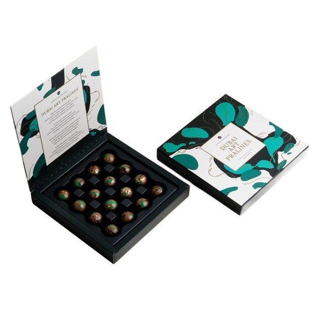 Praliny dubajskie zestaw na prezent 16 znakomitych mlecznych pralin z nadzieniem dubajskim