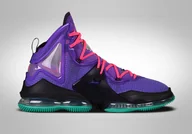 Koszykówka - NIKE LEBRON 19 DJ BRON WILD BERRY - miniaturka - grafika 1