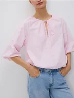 Bluzki damskie - Reserved - Bawełniana bluzka z wiązaniem - różowy - miniaturka - grafika 1