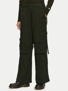 Champion Spodnie dresowe 117503 Zielony Oversize - Spodnie sportowe damskie - miniaturka - grafika 1