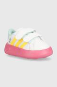 Buty dla dziewczynek - adidas sneakersy dziecięce GRAND COURT MINNIE CF I x Disney kolor różowy - miniaturka - grafika 1