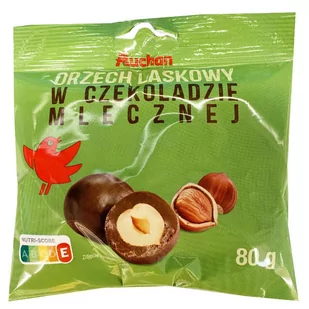 Auchan - Orzech laskowy w czekoladzie mlecznej - Bombonierki i czekoladki - miniaturka - grafika 1