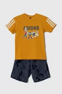 Dresy i komplety dla chłopców - adidas komplet dziecięcy x Disney kolor żółty - miniaturka - grafika 1