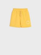 Spodnie i spodenki dla chłopców - Sinsay - Szorty - żółty - miniaturka - grafika 1