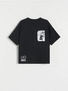 Koszulki dla chłopców - Reserved - T-shirt oversize SmileyWorld® - czarny - miniaturka - grafika 1