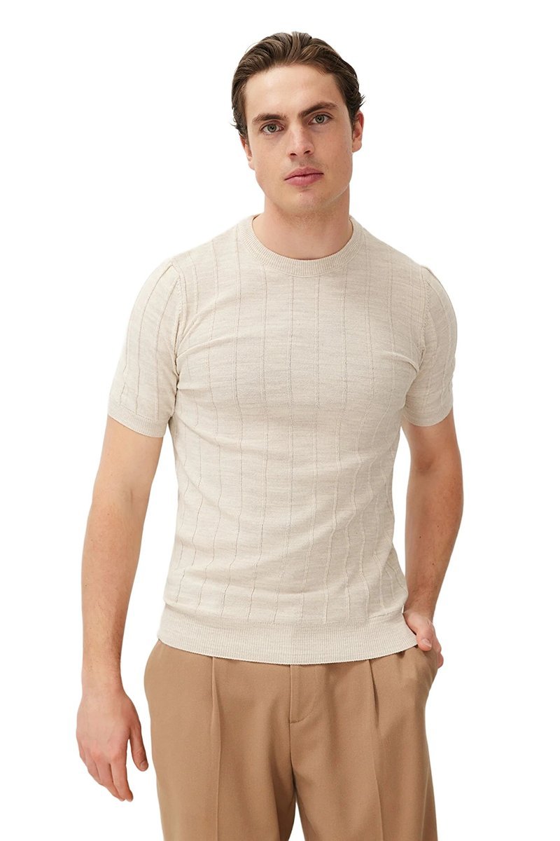 TRENDYOL MAN MĘSKI T-SHIRT BEŻOWY Z DEKOLTEM OKRĄGŁYM I FAKTURĄ L 5DA