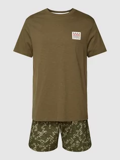 Piżamy męskie - T-shirt z naszywką z logo - grafika 1