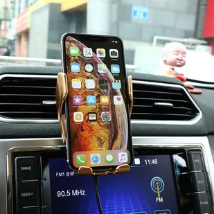 Uchwyt samochodowy automatyczny Alogy R2 ładowarka indukcyjna Qi do auta do kratki 10W Złoty - Uchwyty samochodowe do telefonów - miniaturka - grafika 4