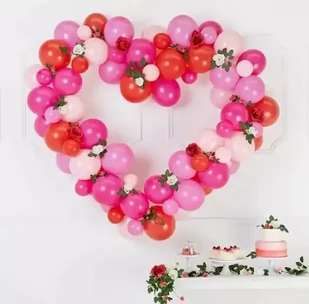 Girlanda balonowa ze stelażem Serce różowa 160cm - PartyDeco - Balony i akcesoria - miniaturka - grafika 1