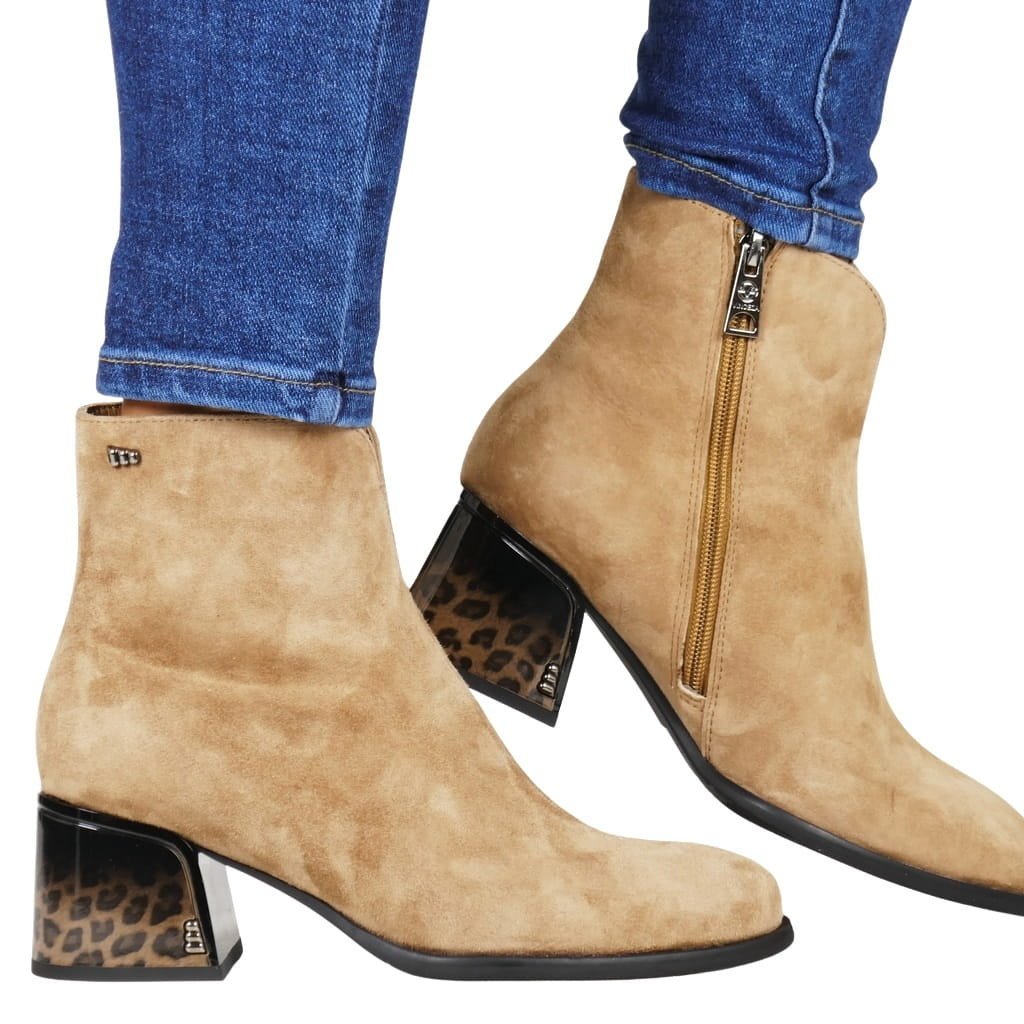 DAMSKIE BOTKI SKÓRZANE NA OBCASIE KLOCKU VINCEZA 66806 CAMEL BEŻOWE ZAMSZOWE